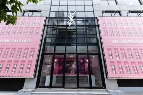 ysl イベント|「YSL ラブシャインリップスティック」の魅力を体験できる .